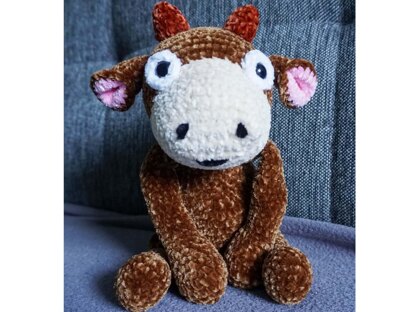 Crochet pattern little calf Matilda