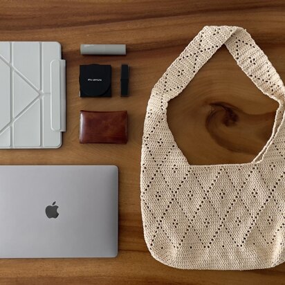 Diamond Pattern Hobo Bag