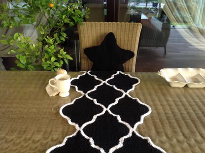 Table Runner N 138