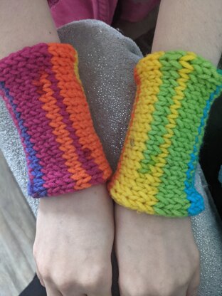 Chunky wrist warmers