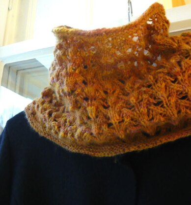 Prickles Cowl & Mitts