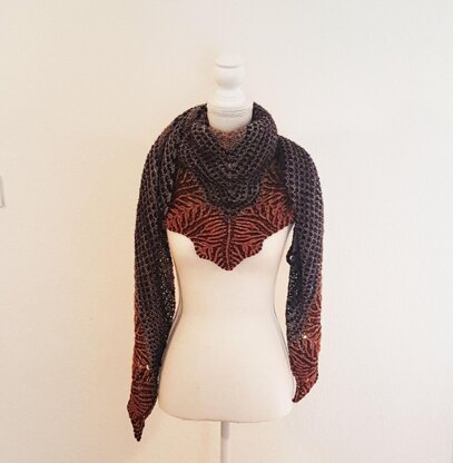 Amber viola shawl