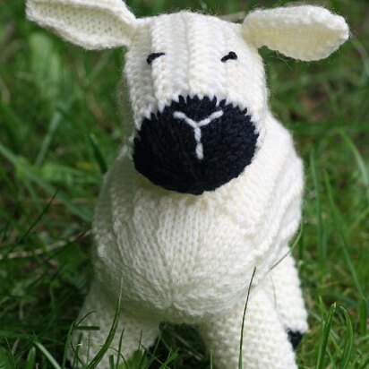 Lucy Lamb - Sheep Softie - knitting pattern