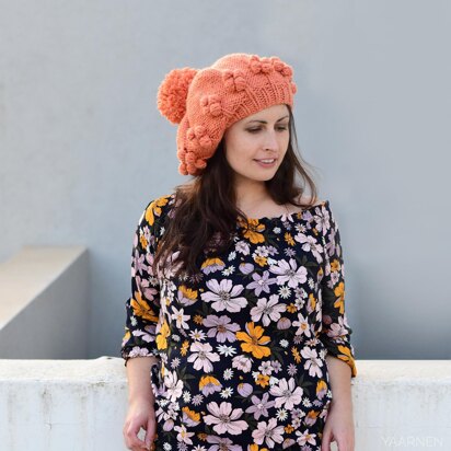 Bobbul knit hat with bobbles