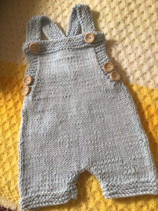 Short dungarees