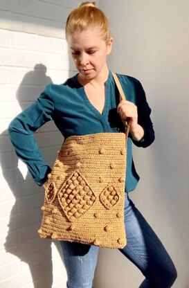 Crochet Raffia Hobo Bag Pattern: Bubble Stitch Tote