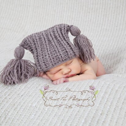 Hat with Chunky Ribs and Tassels