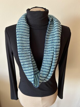 The Loop Scarf In Addition