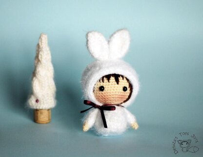 Crochet White Bunny Doll. Tanoshi series toy.