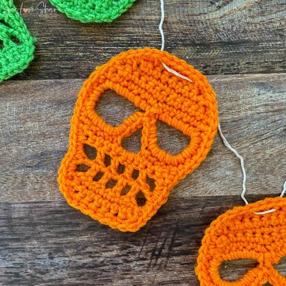 Crochet Skull Garland, Embellishment, Gift