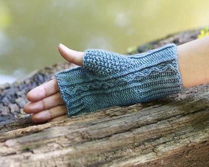 Riverbank Mitts