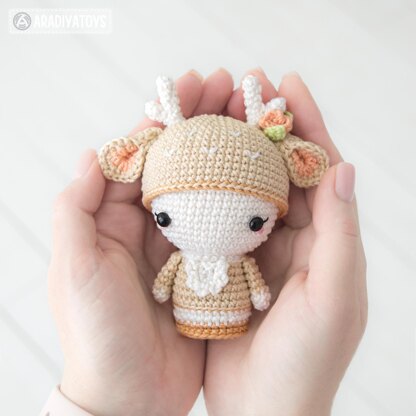 Mini Annie the Deer by AradiyaToys