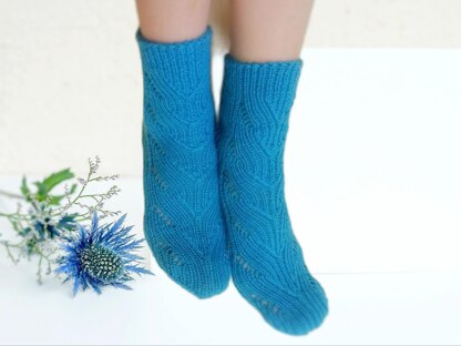 Lace socks. Knitting pattern