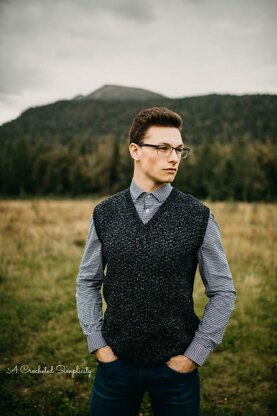 Summit Men's Sweater Vest