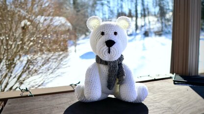 Paul The Polar Bear Amigurumi Pattern