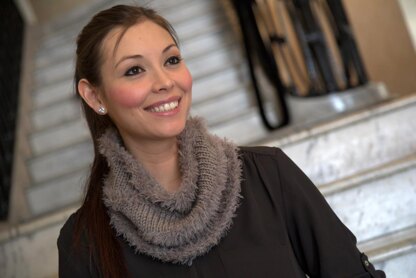 Striped Cowl in Plymouth Yarn Arequipa Worsted & Fur - F626 - Downloadable PDF