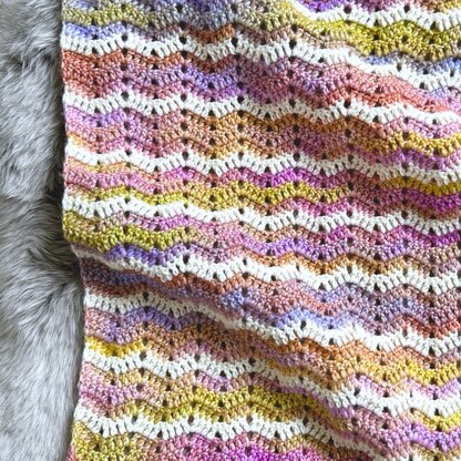 Simple Ripple Baby Blanket
