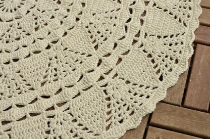 White Tea Doily Rug