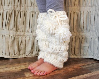 The Bianca Leg Warmers Crochet pattern by Nicole Knutsen