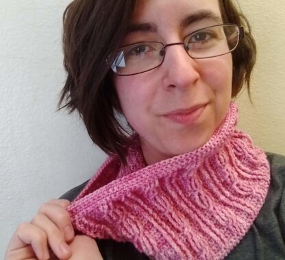 Braided Rose Cowl