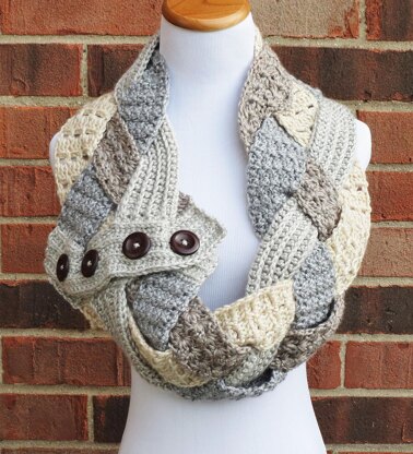 Twisted Textures Braided Cowl