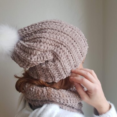 Aela Hat & Cowl