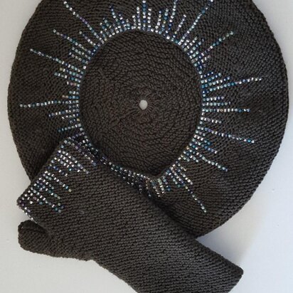 Icicles beaded beret and mitts - knitting pattern