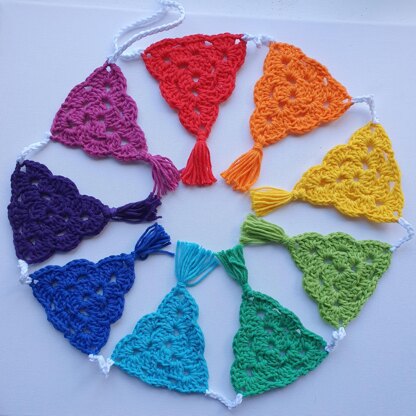 Tassle Tastic Rainbow Bunting