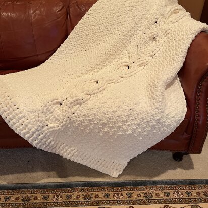 Cushy Cabled Throw