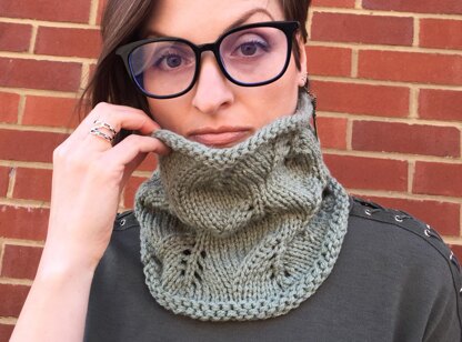 Leaf Cowl Snood