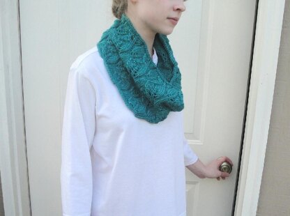 Emerald Leaf Cowl