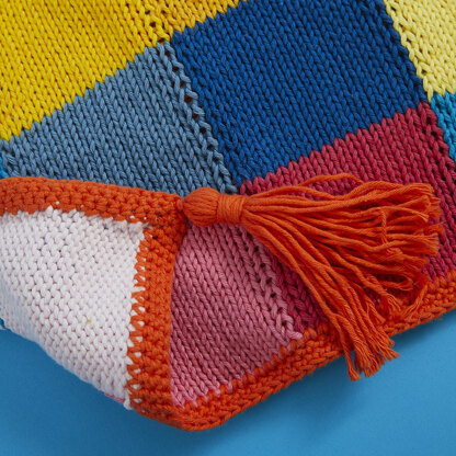 Paintbox Yarns Check Me Out Bed Throw (Free).