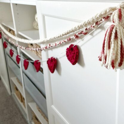 Crochet Heart Garland 089