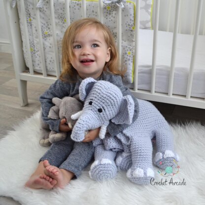 Cuddle and Play Elephant Baby Blanket Crochet Pattern