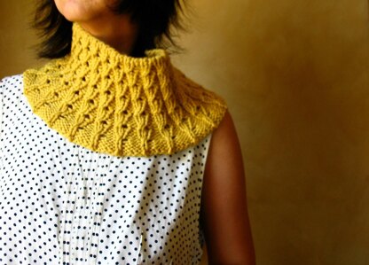 Caviar Cowl