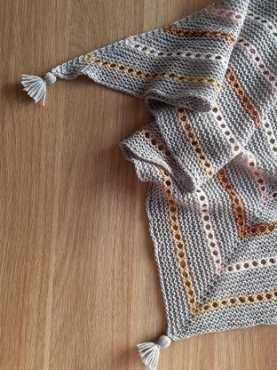 Aava Shawl