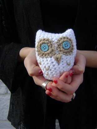 Crocheted Hoot Owl