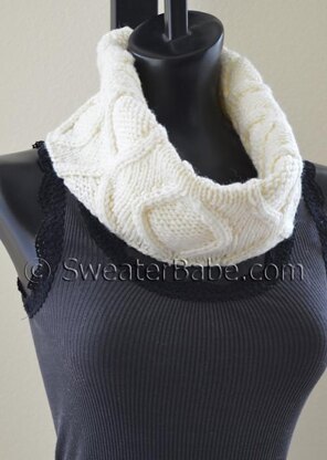 #180 Posh One-Ball Cowl