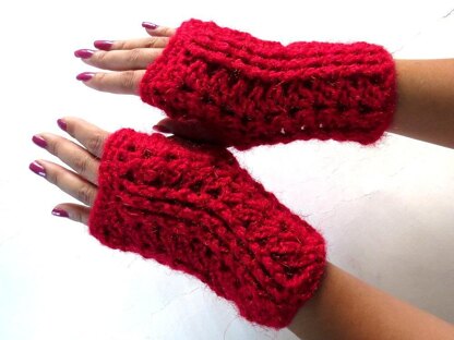 Ribbed fingerless mittens