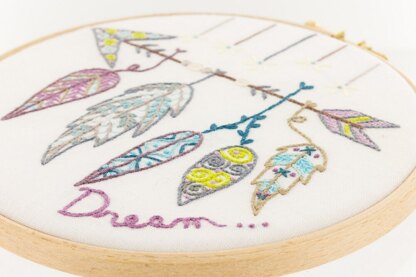 Un Chat Dans L'Aiguille I Have a Dream Contemporary Printed Embroidery Kit