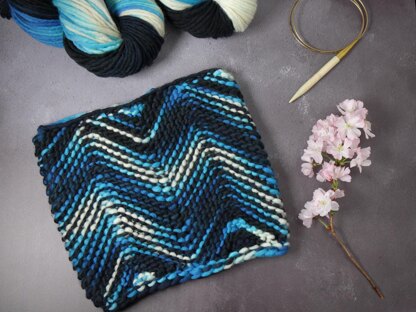 Tsunami Cowl