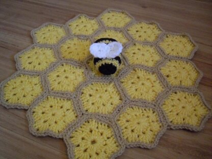 Bumble Bee Lovey
