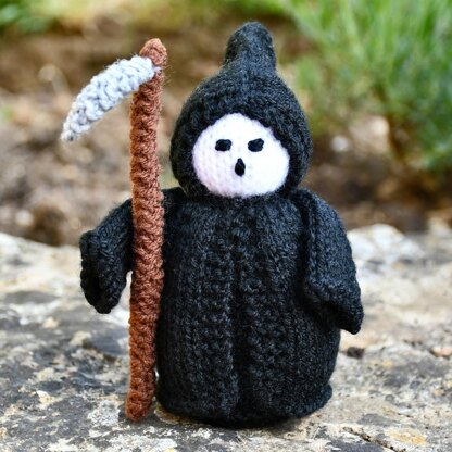 Halloween Grim Reaper Doll Knitting Pattern - Toy Knitting Pattern