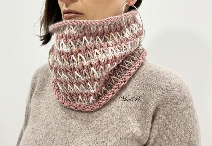 Zig-Zag Cowl