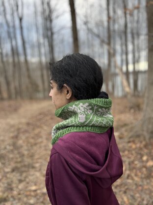 Acorn and Oak Cowl (Crochet)