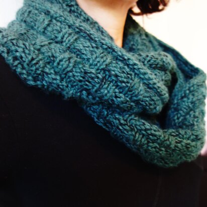 Woven Look Cowl