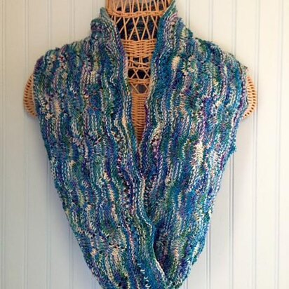 Infinite Love Cowl - knitting pattern