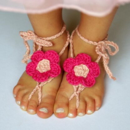 Free Crochet Butterfly Barefoot Sandals Pattern | Crochet barefoot, Crochet  baby sandals, Crochet baby barefoot sandals