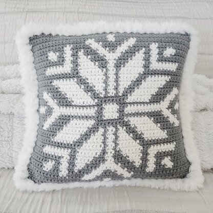 Nordic Snowflake Pillow Cover