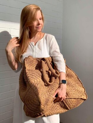 Weekender Raffia Bag